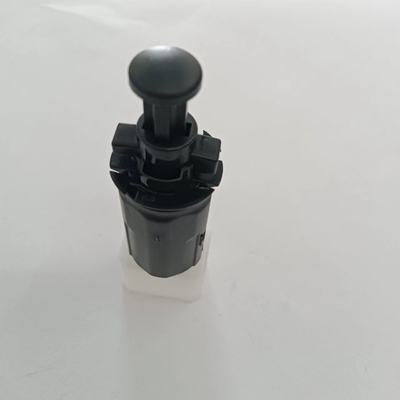1978-1984 Bremslichtschalter für OPEL Movano Vivaro RENAULT Kangoo Clio 7700414988 Standardgröße