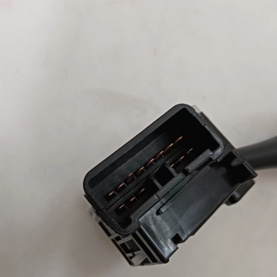 IATF16949 zertifizierter 14-Pin-LHD-Schalter UJ06-66-122 für Mazda B2500 B2600 BT-50