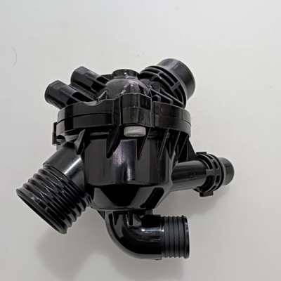 Fahrzeugmotor Kühlmittel Thermostat Gehäuse Montage für BMW X6 Jahr 2006-2013 Metall-Kunststoff