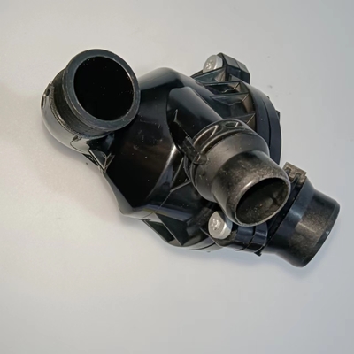 Fahrzeugmotor Kühlmittel Thermostat Gehäuse Montage für BMW X6 Jahr 2006-2013 Metall-Kunststoff