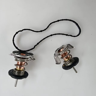 Metall-Kunststoff-Kühlmittelthermostat für Motoren für Ford F250 F350 F450 F550 6.4L 2008 2009 2010