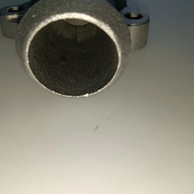 13049-4M500 Aluminium Nis-san Thermostat Gehäuse Abdeckung Wassereingang für ALTIMA