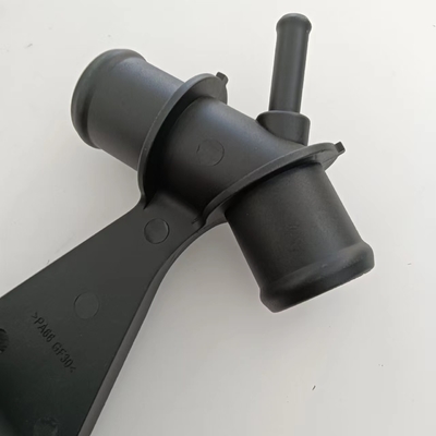 16577-22030 Motorkühlmittel-Thermostatgehäuse Kompatibel mit To-yota Co-rolla