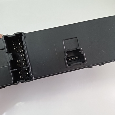 25401-3TA5A 25401-3DF0A Master Power Window Switch für Nissan Juke Linksvorfahrer