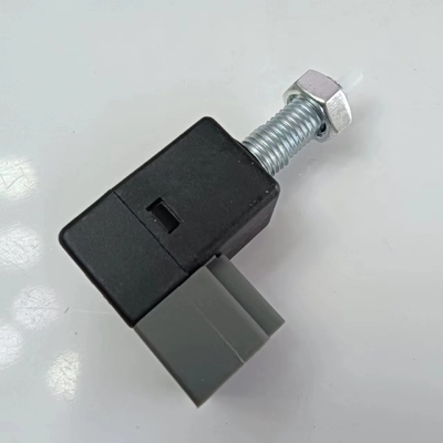 Bremslichtschalter für HYUNDAI 9381038110 9381038100 938103K000 938101C800