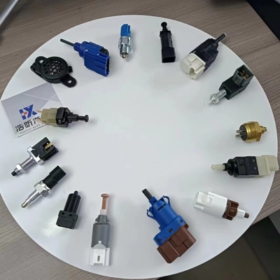 Bremslichtschalter für HYUNDAI 9381038110 9381038100 938103K000 938101C800